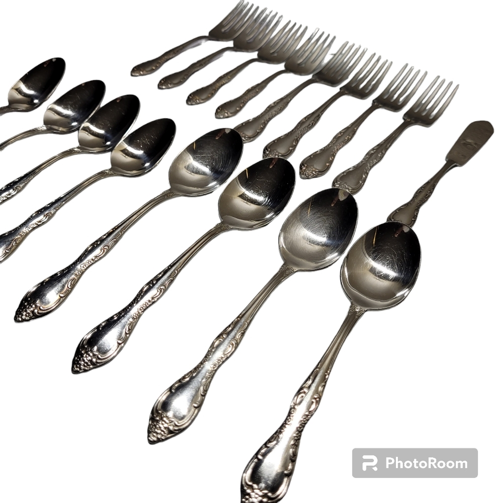 *M5 Bourbon silverwear by ONEIDA SILVER 17 peice set forks spoons butter